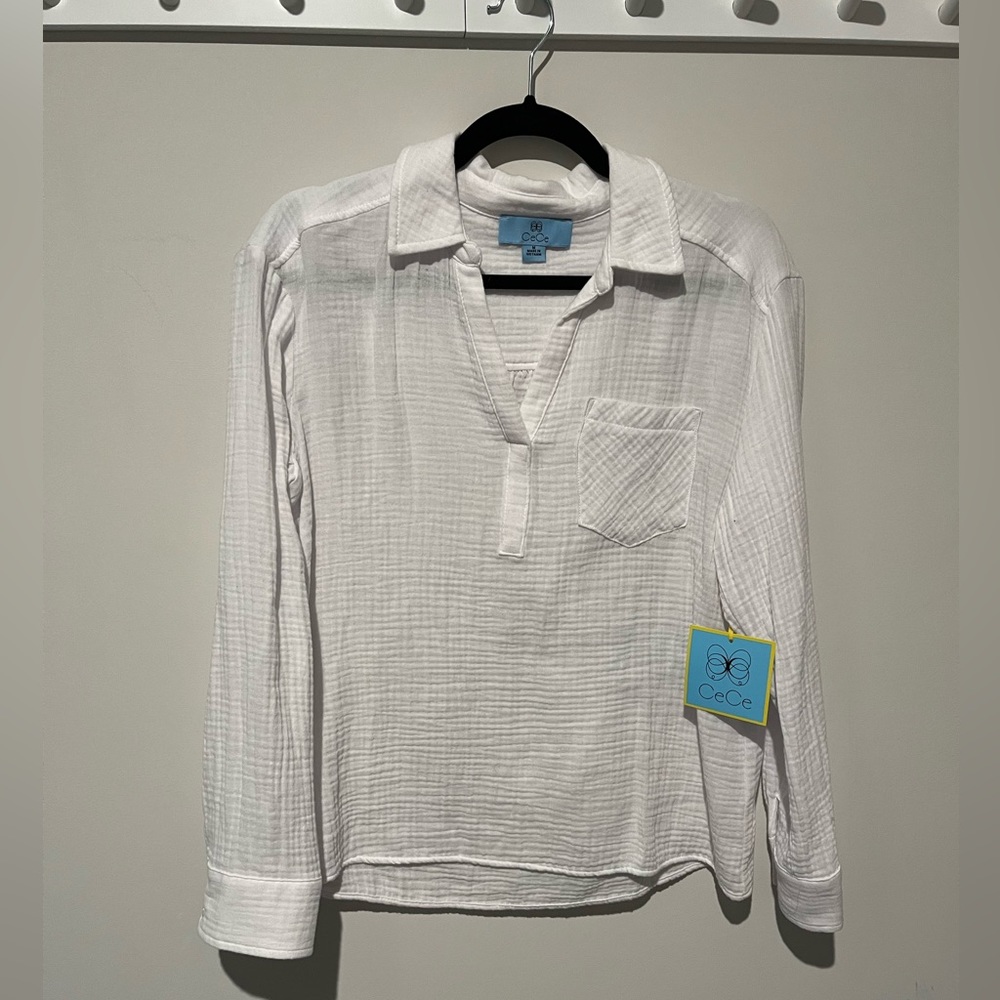 NWT Cece linen top